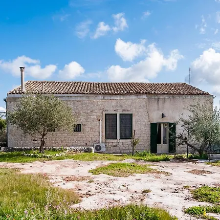 Holiday home Timpazza Vista Mare 4 Con Piscina Riscaldata - Jacuzzi - Palestra - Wifi - Parcheggio - Modica