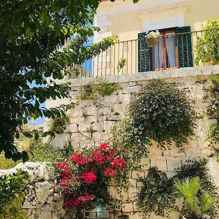 Timpazza Vista Mare 4 Con Piscina Riscaldata - Jacuzzi - Palestra - Wifi - Parcheggio - Holiday home Modica